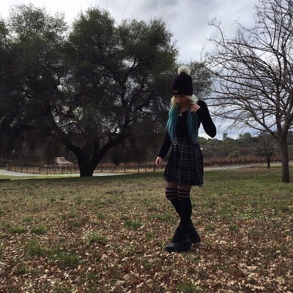 🌍💀Meet The Posher🌍💀 - Picture 5 of 16